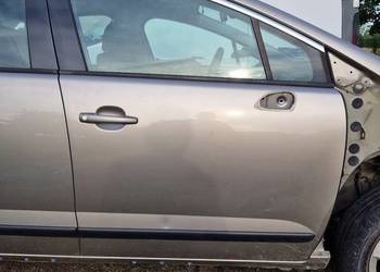 Sprzedam w bardzo dobrym stanie drzwi prawy przód do Peugeot 3008 kod EVGC