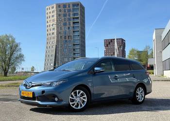 Toyota auris 1.8 hybryda panorama