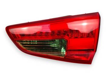 LAMPA PRAWA Kia Ceed Cee'd II KOMBI tylna prawy tył w klape LED 92404-A23