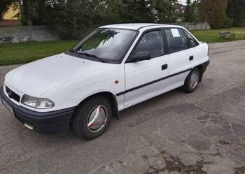 Opel Astra 1.4 benzyna 60KM 1998r