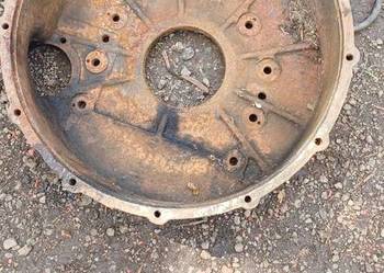 Ursus C 328 obudowa sprzęgła, podnośnik