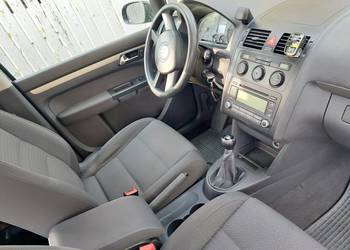 Volkswagen Touran 2006 r. 7-mio osobowy