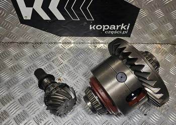 Dyferencjał wałek z atakiem New Holland LB 115 B115 Case 695ST Cat 424B