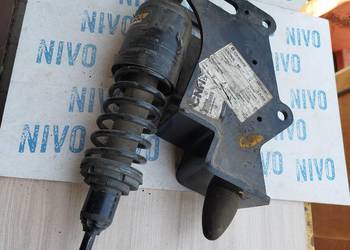 Zawieszenie kabiny amortyzacja 82029633 new holland tm
