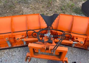 Pomarol pług odśnieżny łamany T201/V-330, 3,3 m DEMO