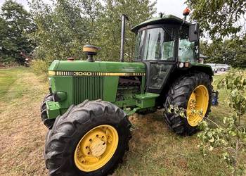 John deere 3040