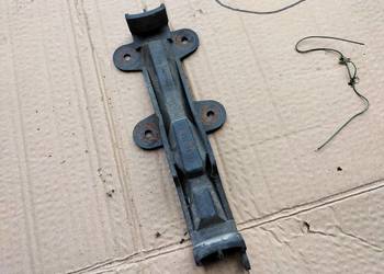 AUDI 80 B3 80B3 UCHWYT ŚLIZG ZDERZAKA