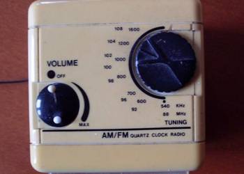 Radio budzik antyk