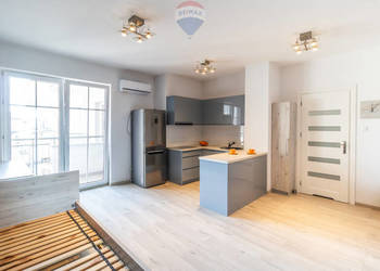 Nowoczesna kawalerka z balkonem blisko centrum