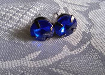 KOLCZYKI NA SZTYFCIE Z KOBALTOWĄ, SZLIFOWANĄ DOMINANTĄ KOLCZYKI NA SZTYFCIE Z KOBALTOWĄ, SZLIFOWANĄ DOMINANTĄ