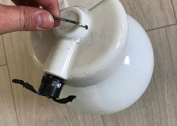 Lampa - z kloszem kulą 18cm, wisząca, zewnętrzna