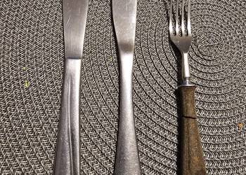 Sztućce  2 noże i widelec z bakelitem nierdzewka Gerlach PRL