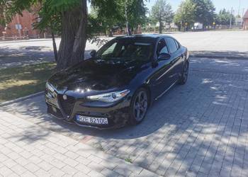 Alfa romeo giulia 280 km android /Apple car