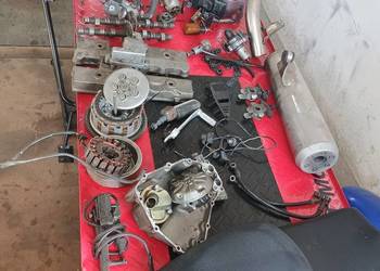 Suzuki Bandit gsf  400 1992rok rama DE, silnik dużo części