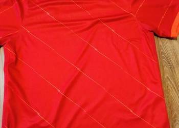 Sprzedam koszulkę Nike Liverpool rozmiar 2xl