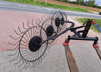 Przetrząsaczo zgrabiarka 4 gwiazdowa zawieszana gwiazdówka przewracarka