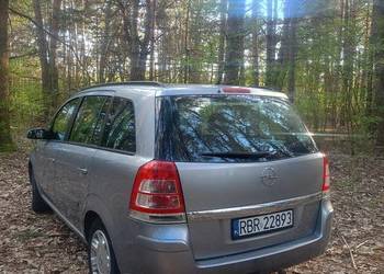 Opel Zafira B 2008 1.8 benzyna
