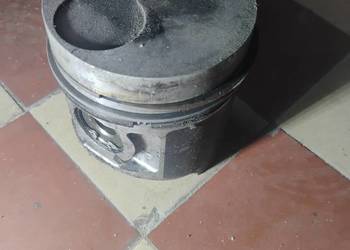 Tłok CAT C1.5 Shibaura N834 części