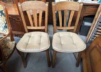 Masywne dębowe krzesła siedziska skóra