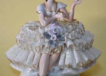 Porcelana Figurka Roceram Alba koronki 2, z lusterkiem