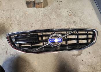 Volvo V40 grill pod radar