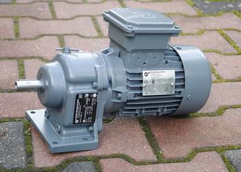 Motoreduktor 0.18kw. 105obr./min. NORD. SK0-63L/4