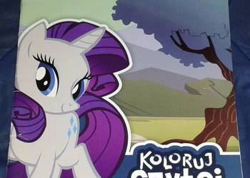 My Little Pony. Kucyki i psy Koloruj, czytaj, naklejaj.