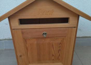 Skrzynka na listy drewniana zamykana na klucz