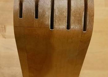 Stojak drewniany Fiskars na noże kuchenne stan.bdb