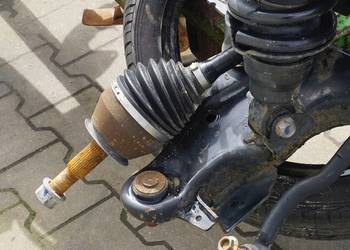 PÓŁOŚ PRZÓD LEWA PRZEDNIA INFINITI QX80 2010+