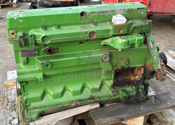 John Deere R504850 6080 6068HL272 Blok Silnika Słupek CZĘŚCI