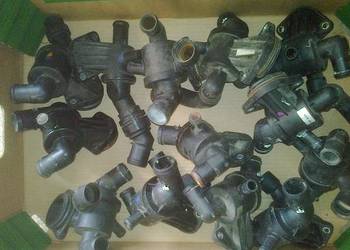 OBUDOWA TERMOSTATU 03L121111AE 03L121111S VW SKODA SEAT AUDI