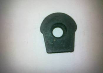 AUDI 80 B3  72/91 TULEJA GUMOWA STABILZAT. ZEW. NOWA