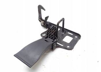 ZAMEK RYGIEL MASKI POKRYWY SILNIKA AUDI A4 B8 A5 8T 8T0823480