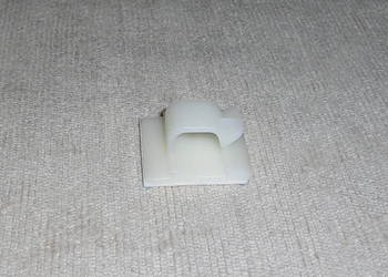 Uchwyt samoprzylepny zacisk kablowy h=8,3/11,7mm 10szt