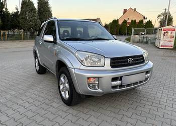 Toyota RAV4 2.0Benzyna Gaz 4x4 Pełna opcja BEZWYPAKOWE Bez rdzy !