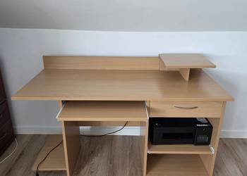 Duże biurko blat 135cm na 60cm