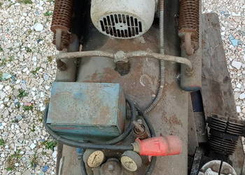 Kompresor 3-tłokowy polski PRL 120l 380V 2.2KW + cylindry(zestaw naprawczy)