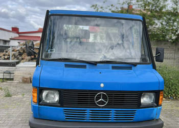 Mercedes 308 Autko