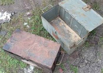 Skrzynka metalowa narzędziowa