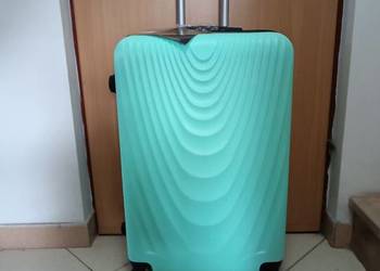 Walizki turystyczne podróżne Nowe