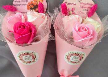 Bukiecik róże mydlane z magnesem Dzień Kobiet