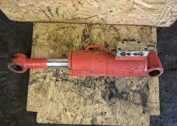 Siłownik stabilizator przedniego mostu MANITOU MT 1740
