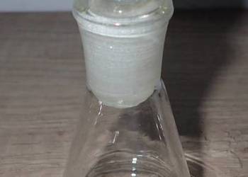 Kolba płaskodenna szklana o pojemności 50 ml