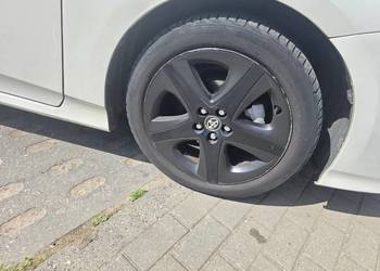 Toyota Prius kołpaki nakładki na alufelgi 17