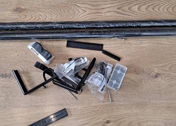 Karnisz podwójny czarny