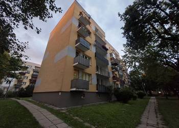 Na sprzedaż  M-4 (63 m²) parter z balkonem Centrum