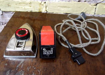 Żelazko turystyczne ZSRR CCCP VT400 z okresu PRLu