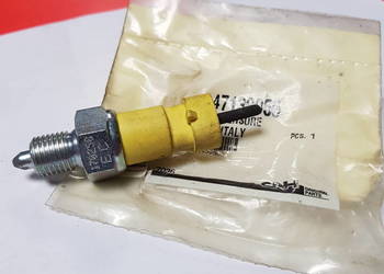 47132956 Czujnik ciśnienia oleju CNH NEW HOLLAD CASE
