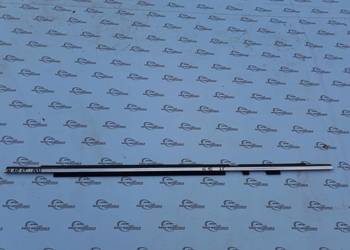 VOLVO XC90 I LIFT 10r listwa zgarniająca lewa tył VOLVO XC90 I LIFT 10r listwa zgarniająca lewa tył